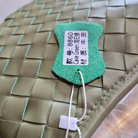 Cave Green Leather Venata Weave Sardine Magnet Close Clutch Hand Bag Purse NWT - Picture 5 of 5